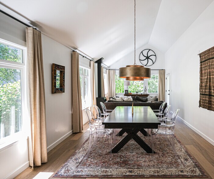5932 California Ave SW, Seattle, WA à vendre - Photo de l’immeuble – Image 2 sur 45