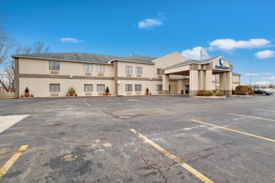 3440 E Clear Lake Ave, Springfield, IL à vendre - Photo de l’immeuble – Image 2 sur 33