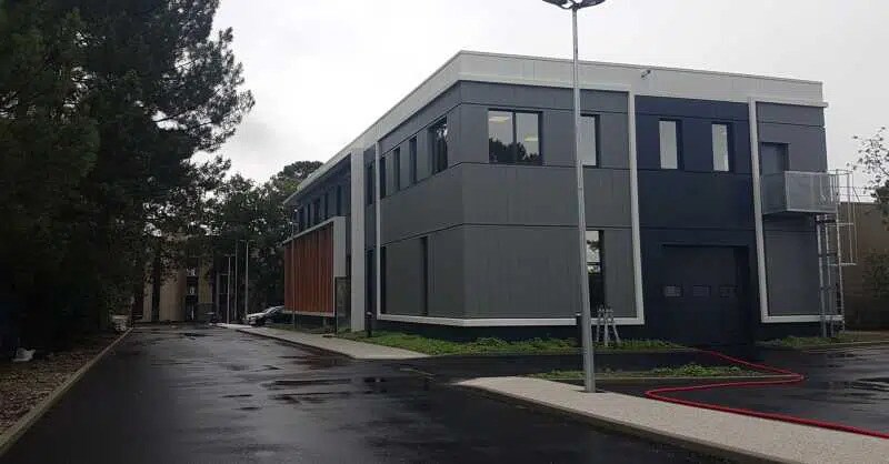 Bureau dans Canéjan à louer - Photo de l’immeuble – Image 2 sur 5