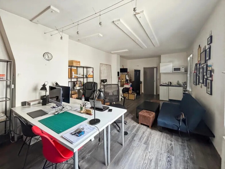 Bureau dans Paris à louer - Photo de l’immeuble – Image 2 sur 4