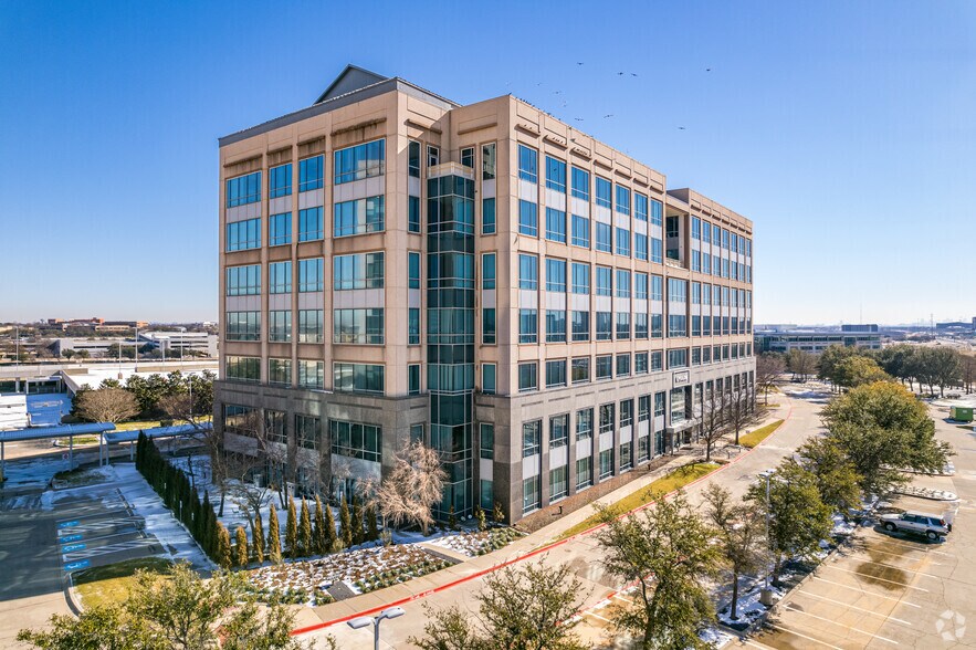 6021 Connection Dr, Irving, TX à louer - Photo de l’immeuble – Image 2 sur 19