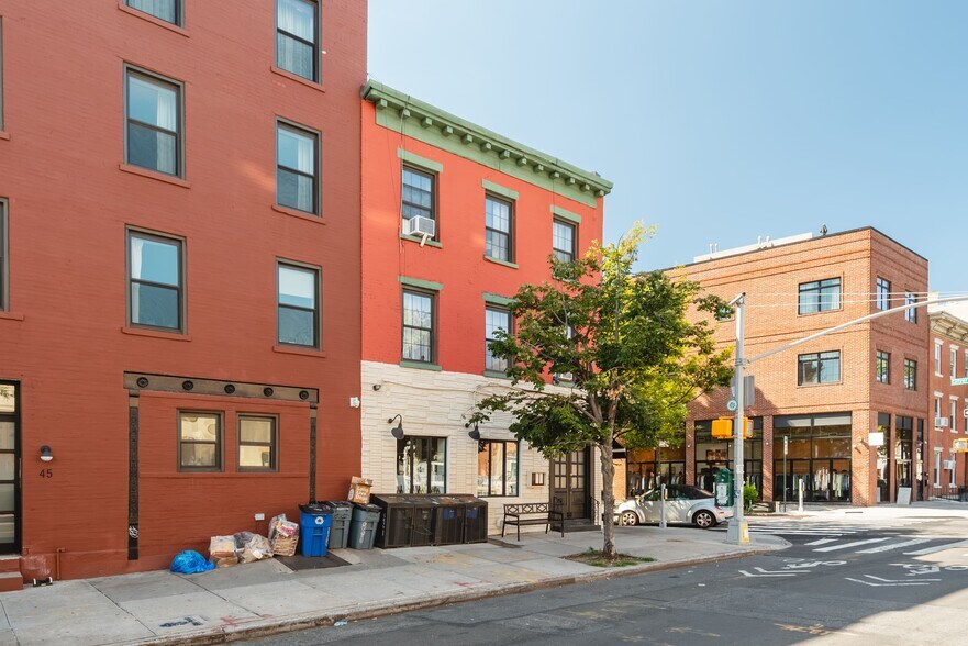 47 Franklin St, Brooklyn, NY à vendre - Photo de l’immeuble – Image 3 sur 16