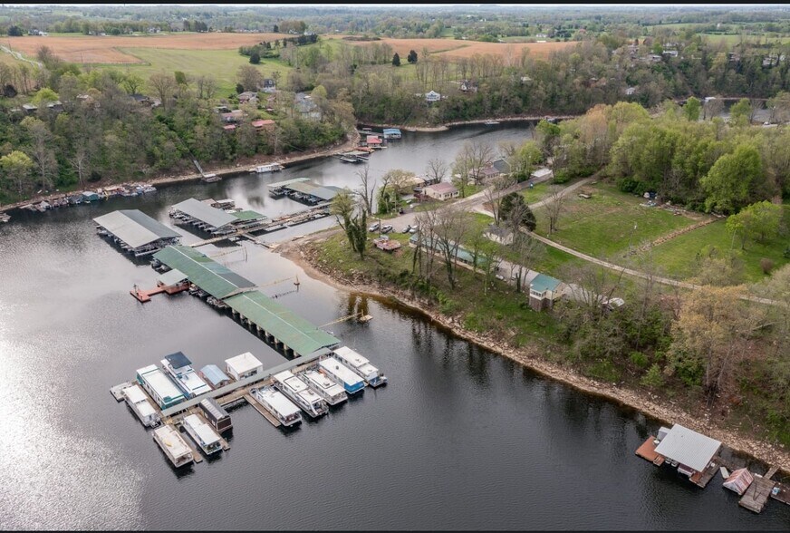 940 Normans Camp Rd, Harrodsburg, KY à vendre - Photo principale – Image 1 sur 13