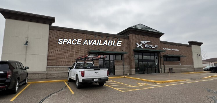 W3208 Van Roy Rd, Appleton, WI à louer - Photo de l’immeuble – Image 1 sur 7