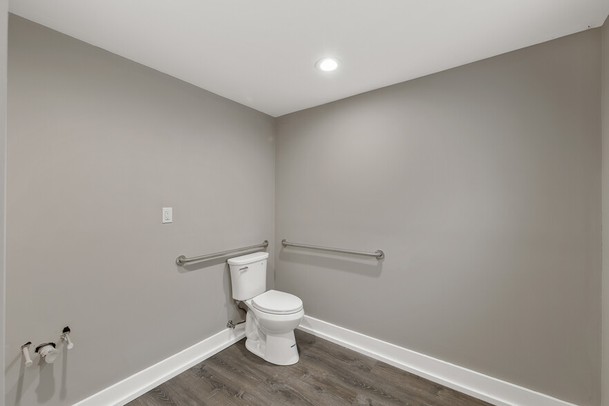 1453 Rt-9p, Saratoga Springs, NY à vendre - Photo intérieure – Image 3 sur 32