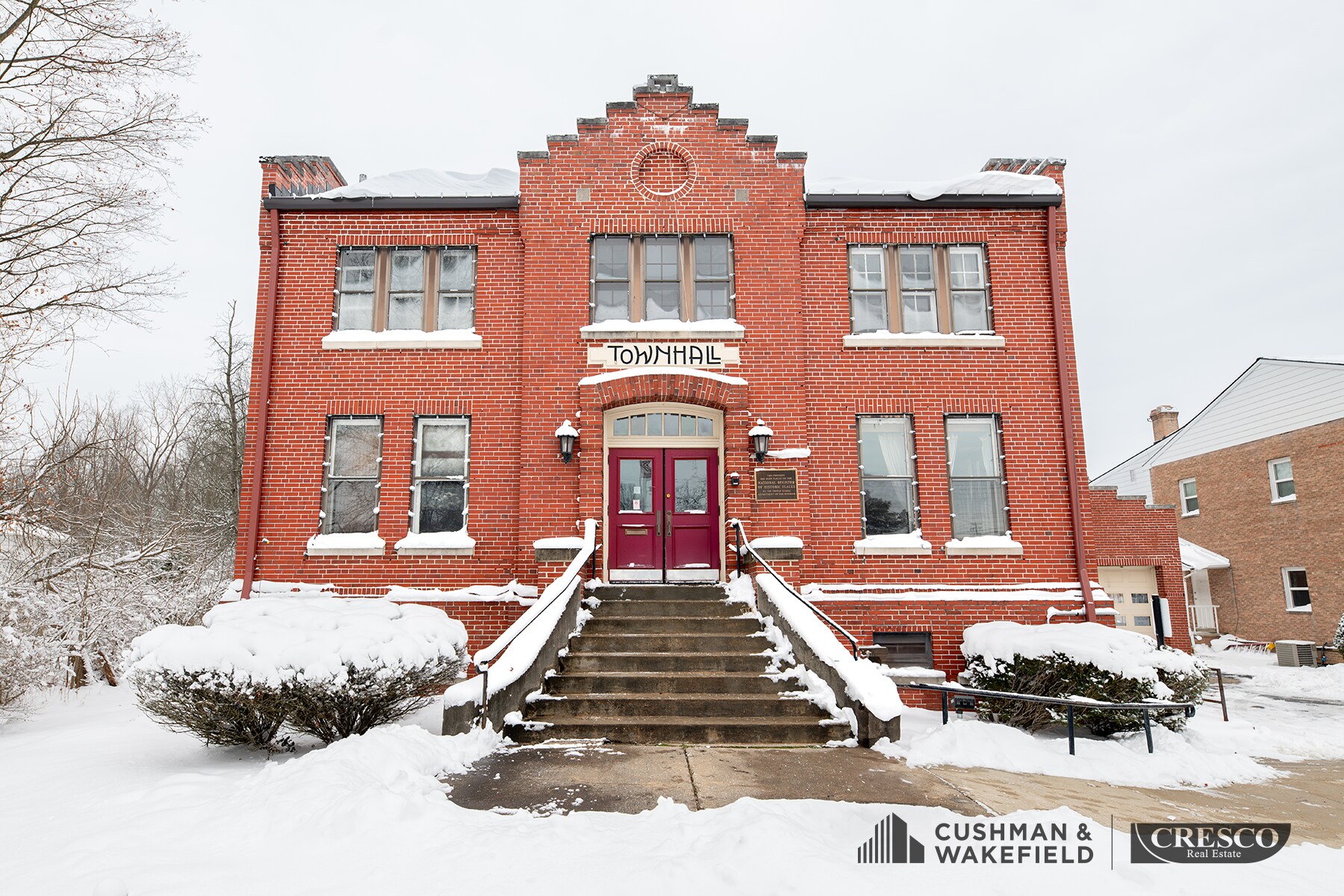 9546 Brandywine Rd, Northfield, OH à louer Photo principale– Image 1 sur 11