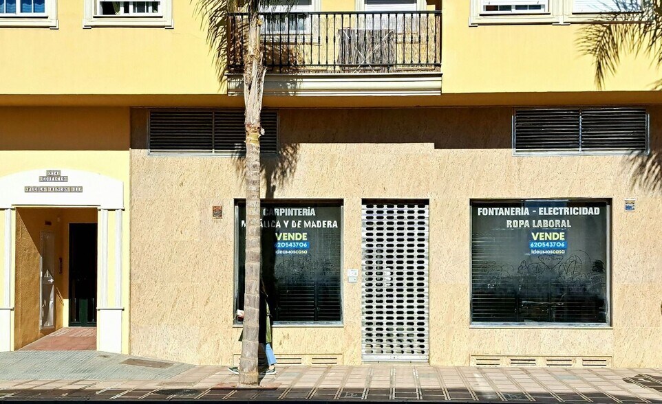 Local commercial dans Rincón de la Victoria à vendre - Photo de l’immeuble – Image 1 sur 18