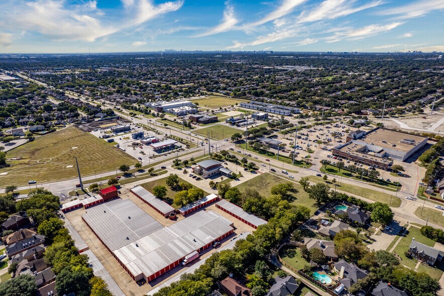 2401 Arapaho Rd, Garland, TX à vendre - Aérien – Image 2 sur 16