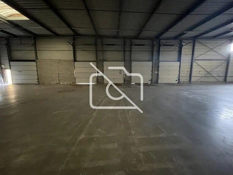 Industriel/Logistique dans Égly à louer - Photo de l’immeuble – Image 3 sur 4