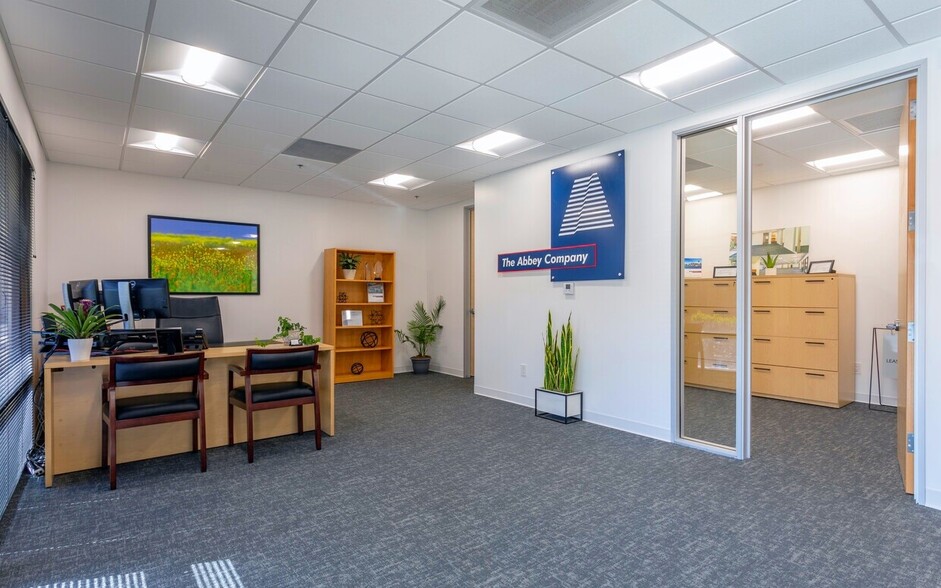 1981 N Gateway Blvd, Fresno, CA à louer - Photo intérieure – Image 3 sur 12