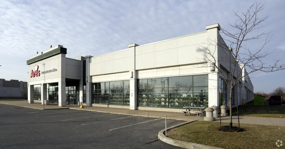 1501-1515 Boul Des Promenades, Saint-hubert, QC à louer - Photo de l’immeuble – Image 2 sur 3