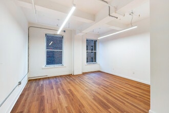 119-121 W 57th St, New York, NY à louer Photo intérieure– Image 1 sur 8