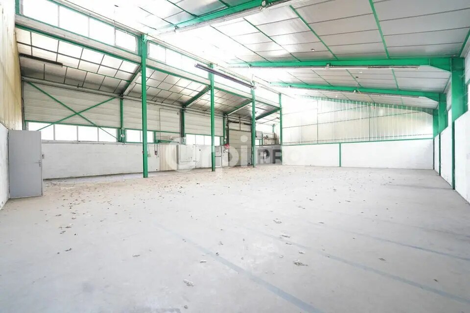 Local d’activités dans Mornant à louer Photo intérieure– Image 1 sur 13