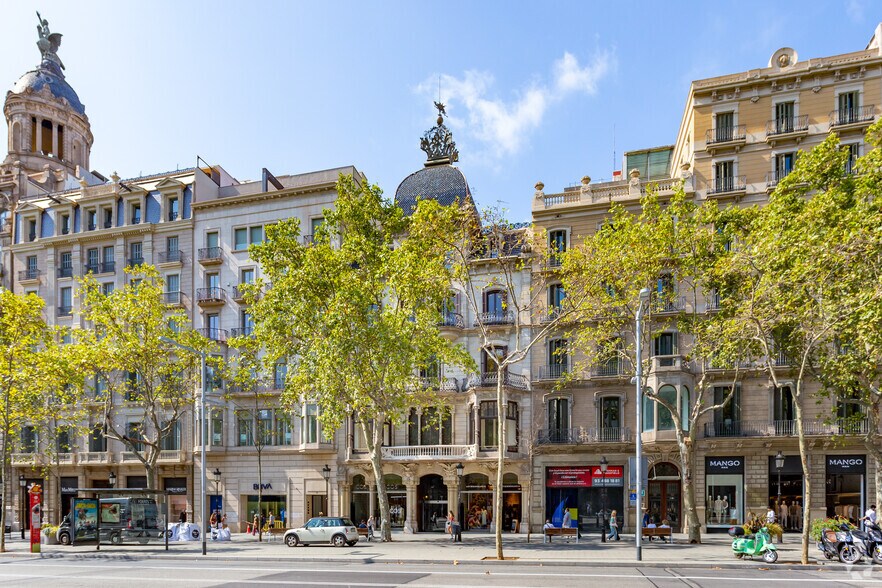 Local commercial dans Barcelone, Barcelona à vendre - Photo principale – Image 1 sur 4
