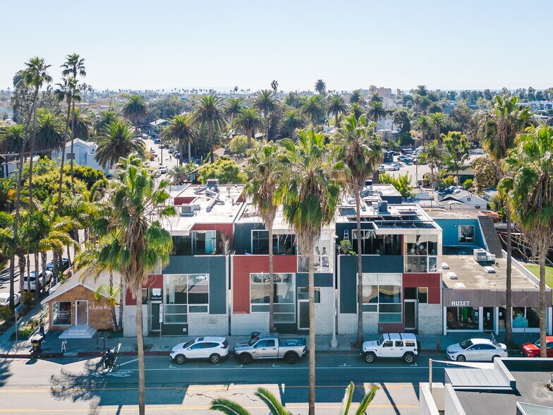 1320 Abbot Kinney Blvd, Venice, CA à vendre - Photo de l’immeuble – Image 2 sur 46