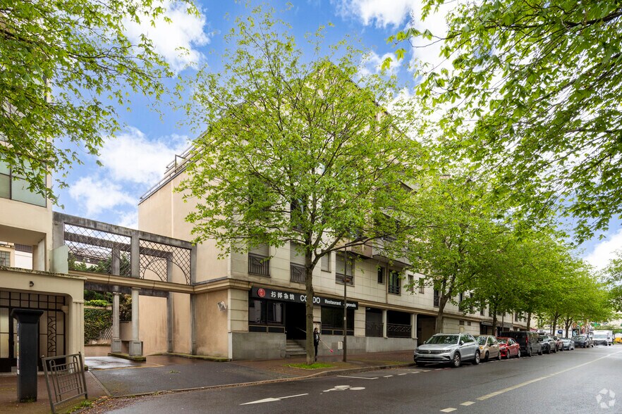 Local commercial dans Suresnes à louer - Photo de l’immeuble – Image 2 sur 3