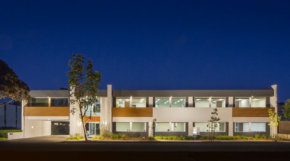 3822 Campus Dr, Newport Beach, CA à vendre - Photo principale – Image 2 sur 9