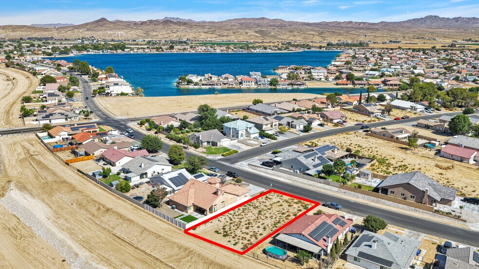 14190 Rivers Edge Rd, Helendale, CA à vendre - Aérien – Image 2 sur 21