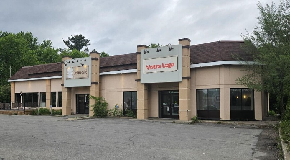 218-220 Boul Labelle, Rosemère, QC à louer - Photo principale – Image 1 sur 10