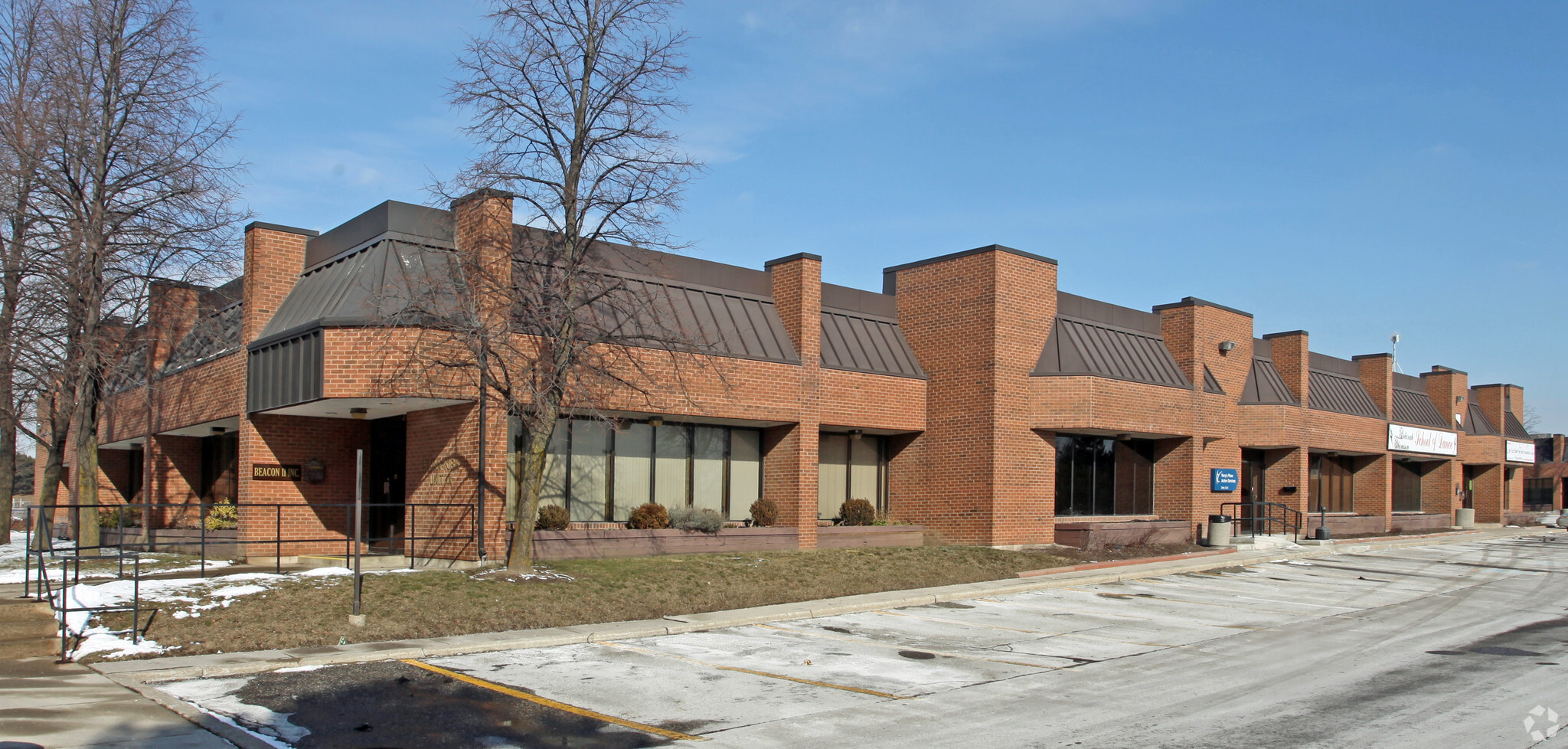 25 Van Kirk Dr, Brampton, ON à vendre Photo principale– Image 1 sur 6
