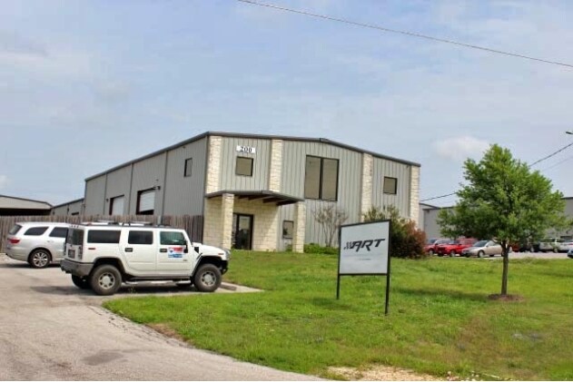 200 Trademark St, Buda, TX à louer - Photo de l’immeuble – Image 3 sur 46