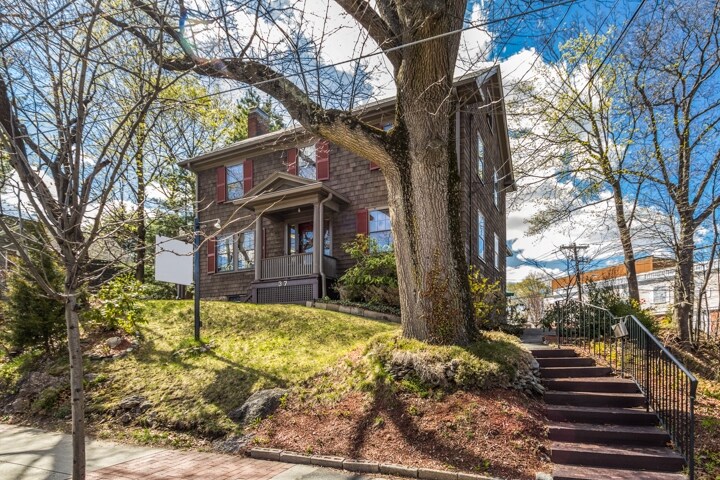 37 Central Ave, Milton, MA à louer Photo de l’immeuble– Image 1 sur 3