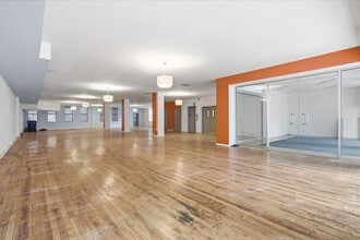 838 Sixth Ave, New York, NY à louer Photo intérieure– Image 2 sur 6