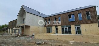 Plus de détails pour Local d'activités à louer