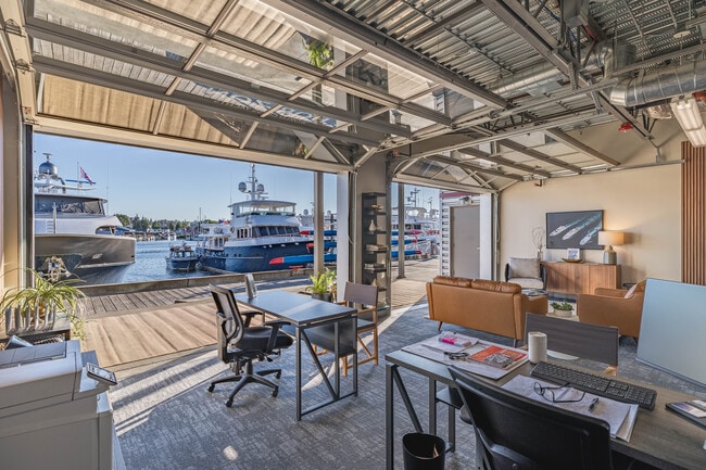 Plus de détails pour 2284-2360 W Commodore Way, Seattle, WA - Bureau, Local d'activités à louer