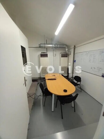 Bureau dans Gentilly à louer - Photo de l’immeuble – Image 2 sur 10