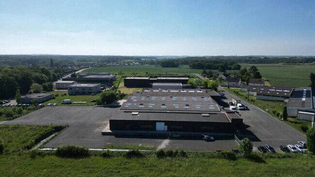 Plus de détails pour 14 Rue De L Orme Guyot - 28300 Gasville Oiseme, Gasville-Oisème - Industriel/Logistique à louer