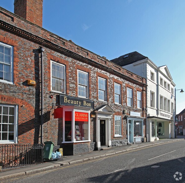 5 West St, Buckingham à louer - Photo principale – Image 1 sur 2