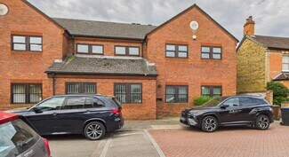 Plus de détails pour 8-12 Station Rd, Chertsey - Bureau à louer