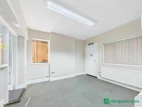 39 Hockliffe St, Leighton Buzzard à louer Photo intérieure– Image 2 sur 12