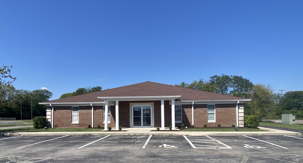 125 Big Sink Rd, Versailles, KY à louer - Photo de l’immeuble – Image 2 sur 11