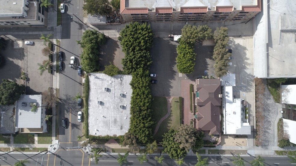 1516 N Broadway, Santa Ana, CA à vendre - Photo principale – Image 1 sur 4
