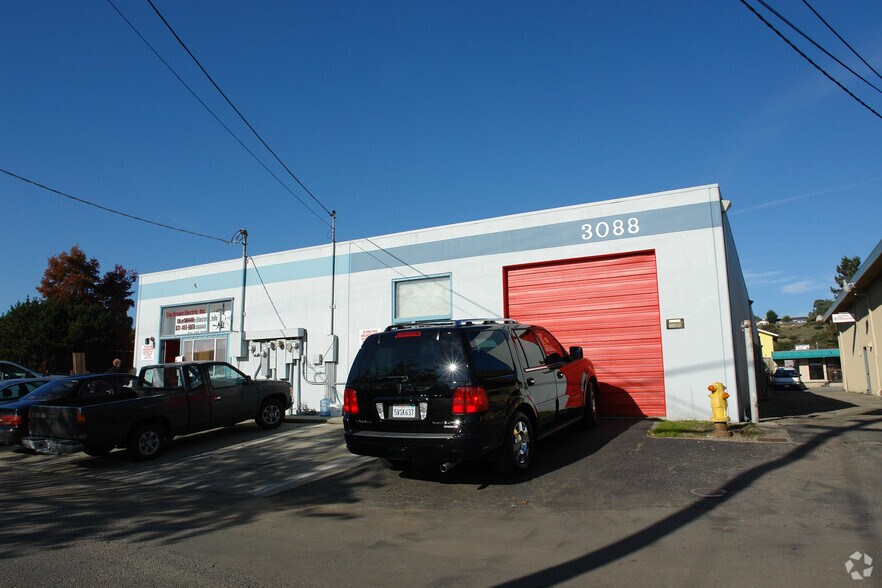 3088 Winkle Ave, Santa Cruz, CA à louer - Photo de l’immeuble – Image 2 sur 3