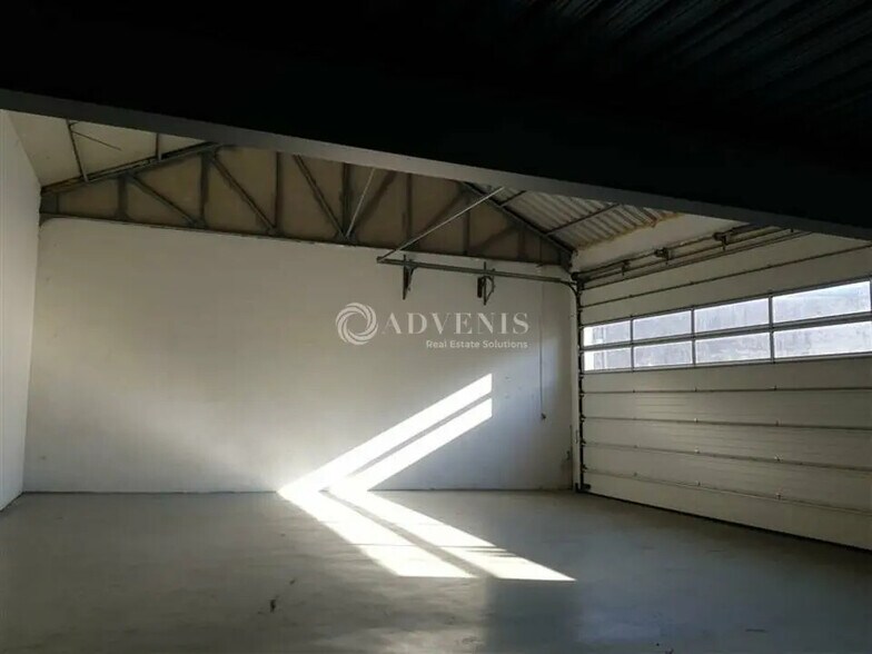 Local d’activités dans Maxéville à louer - Photo intérieure – Image 2 sur 9