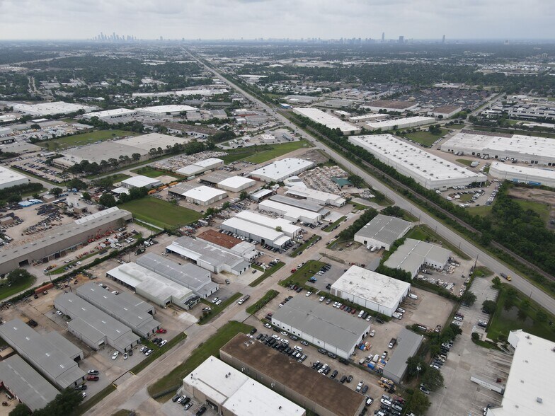 5115 Steadmont Dr, Houston, TX à vendre - Photo de l’immeuble – Image 3 sur 3