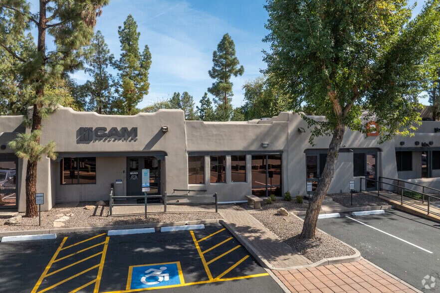 301 E Bethany Home Rd, Phoenix, AZ à louer - Photo de l’immeuble – Image 3 sur 6