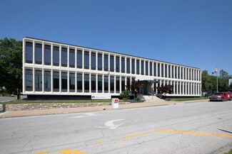 Plus de détails pour 3822 Summit St, Kansas City, MO - Bureau à louer