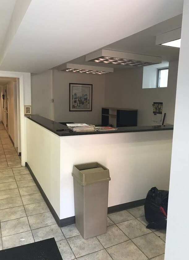 8407 Fort Hamilton Pkwy, Brooklyn, NY à louer Photo principale– Image 1 sur 7