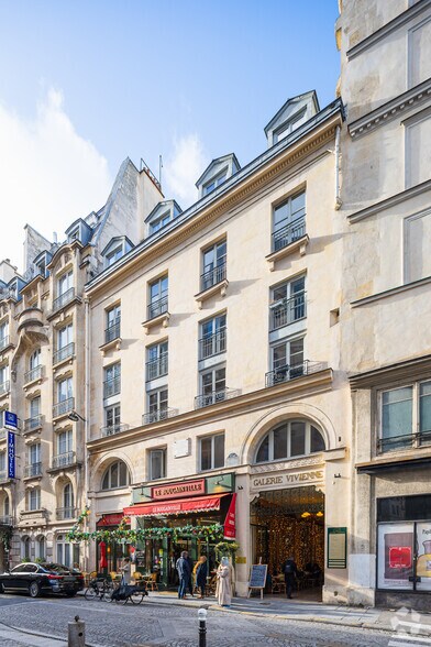 5 Rue De La Banque, Paris à louer - Photo de l’immeuble – Image 2 sur 11