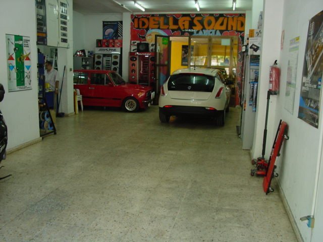 Local commercial dans Elda, Alicante à vendre - Photo de l’immeuble – Image 1 sur 7