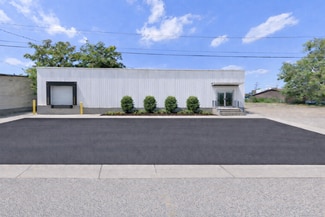 Plus de détails pour 237 Pere Marquette Dr, Lansing, MI - Industriel/Logistique à louer