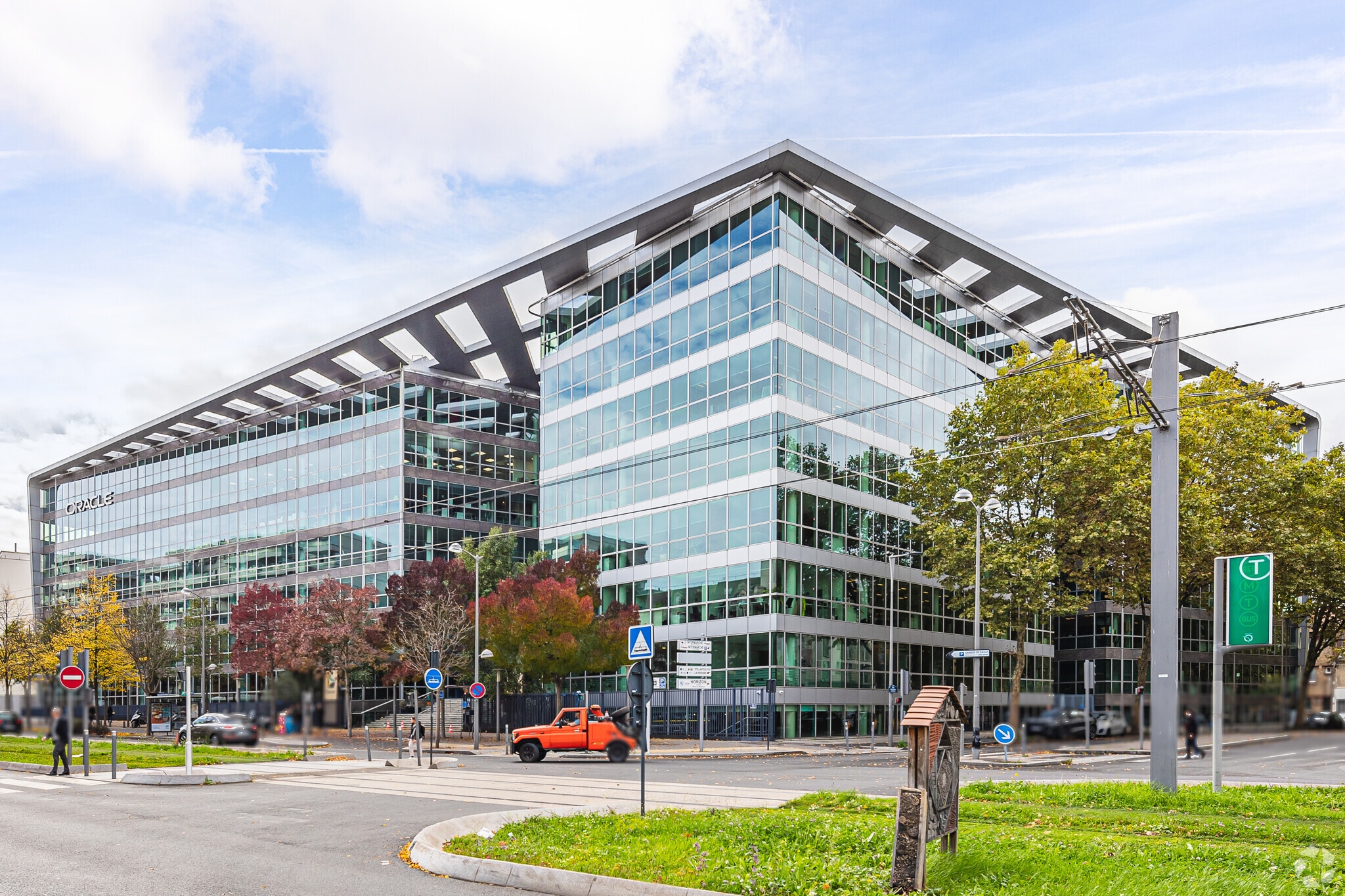 15 Boulevard Charles De Gaulle, Colombes à louer Photo principale– Image 1 sur 4