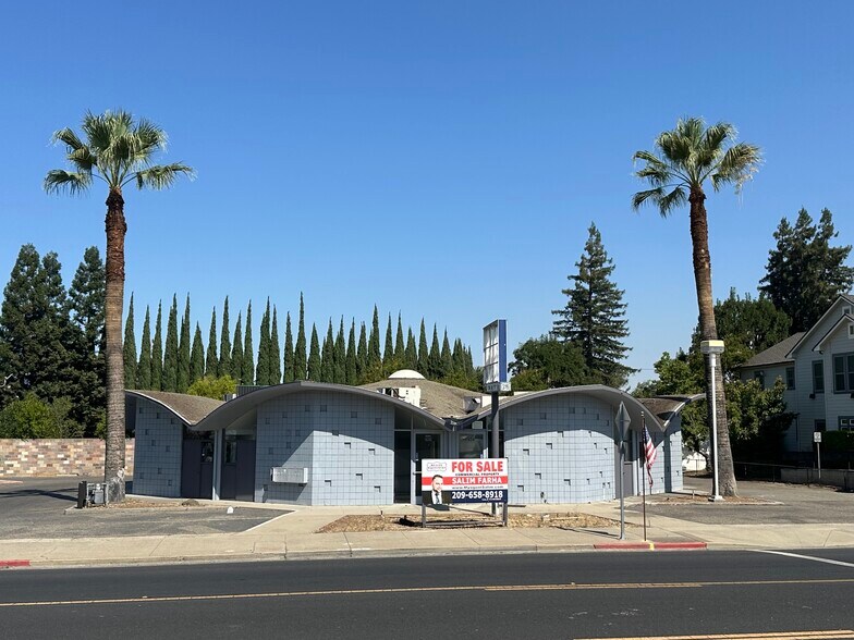 316 W F St, Oakdale, CA à louer - Photo de l’immeuble – Image 3 sur 38