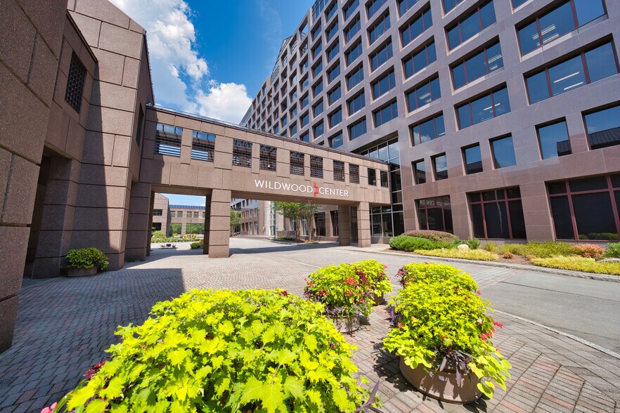 2300 Windy Ridge Pkwy SE, Atlanta, GA à louer - Photo de l’immeuble – Image 3 sur 9