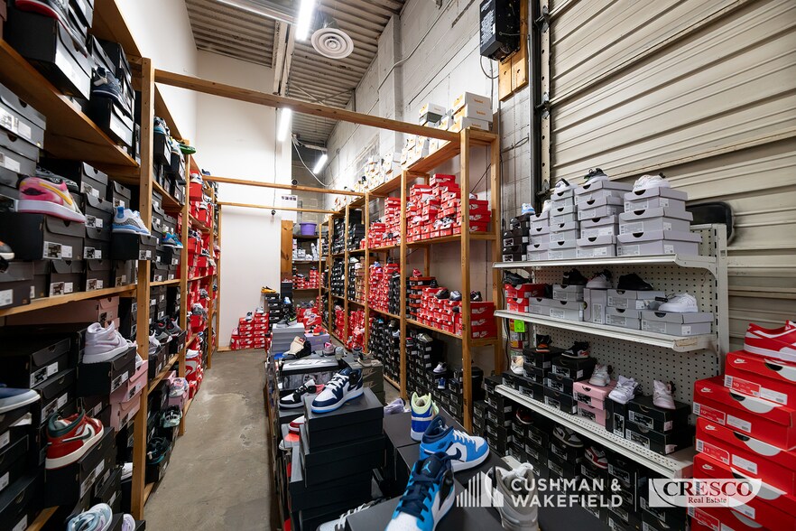 6500 Broadway Ave, Cleveland, OH à vendre - Photo de l’immeuble – Image 2 sur 25