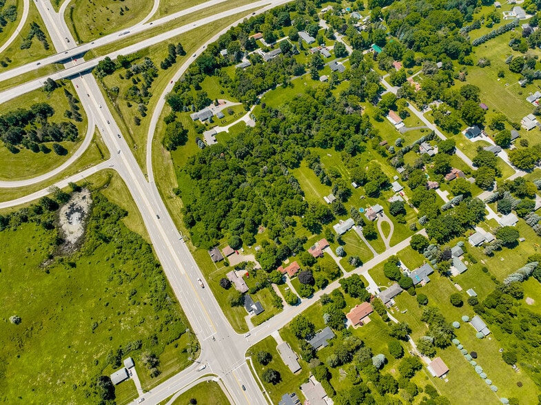 1208 S Lapeer Rd, Lapeer, MI à vendre - Aérien – Image 2 sur 10